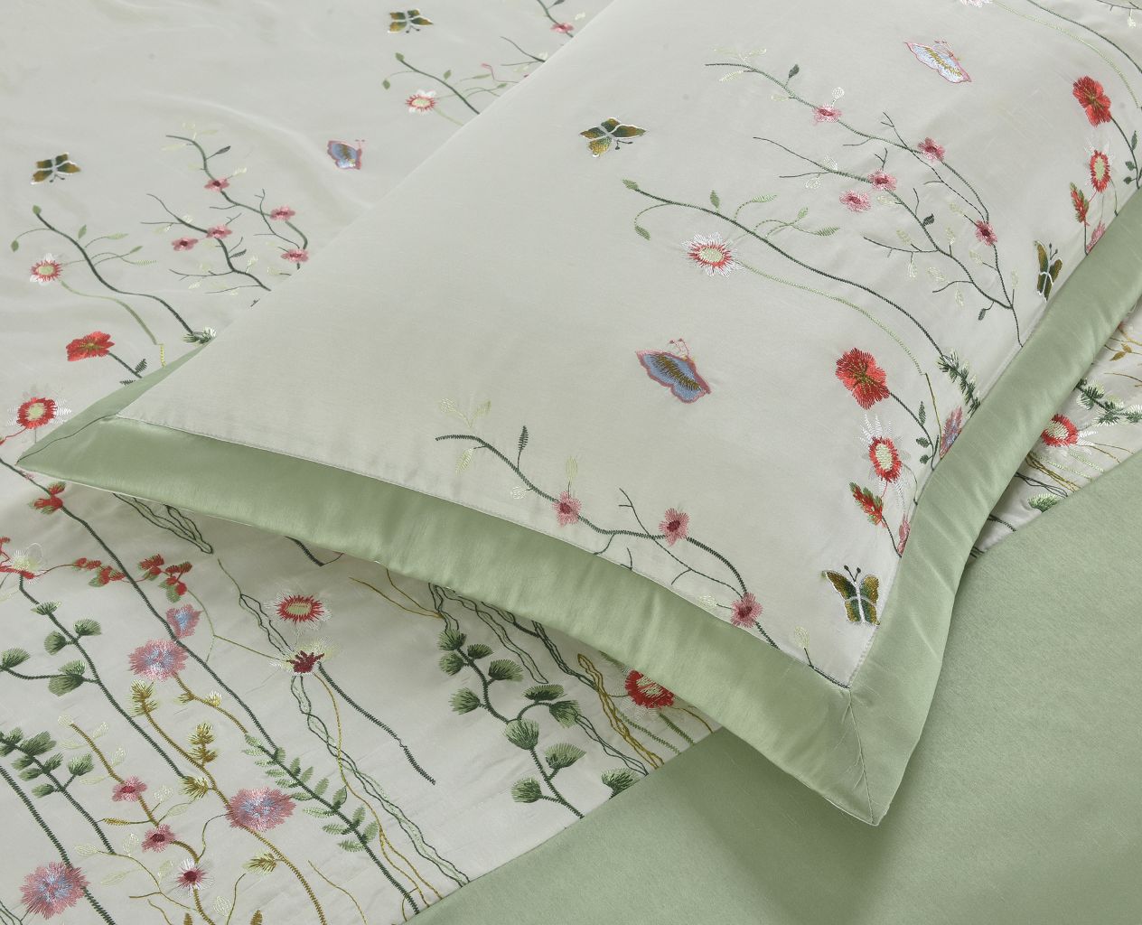 Arabella Embroidery Duvet sets.