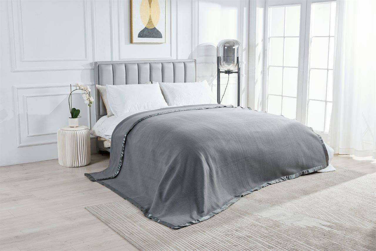 Robyn Fleece throw