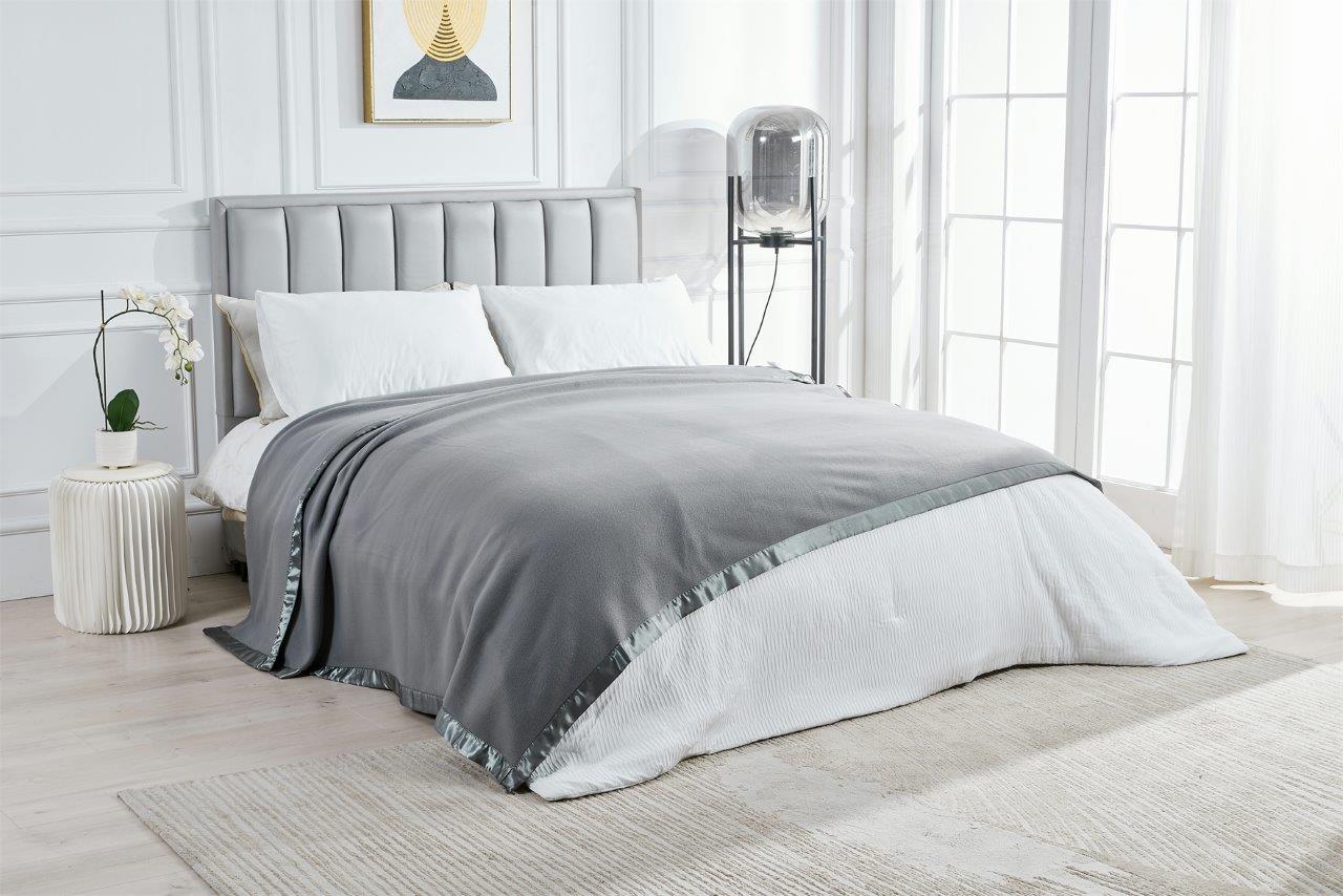 Robyn Fleece throw