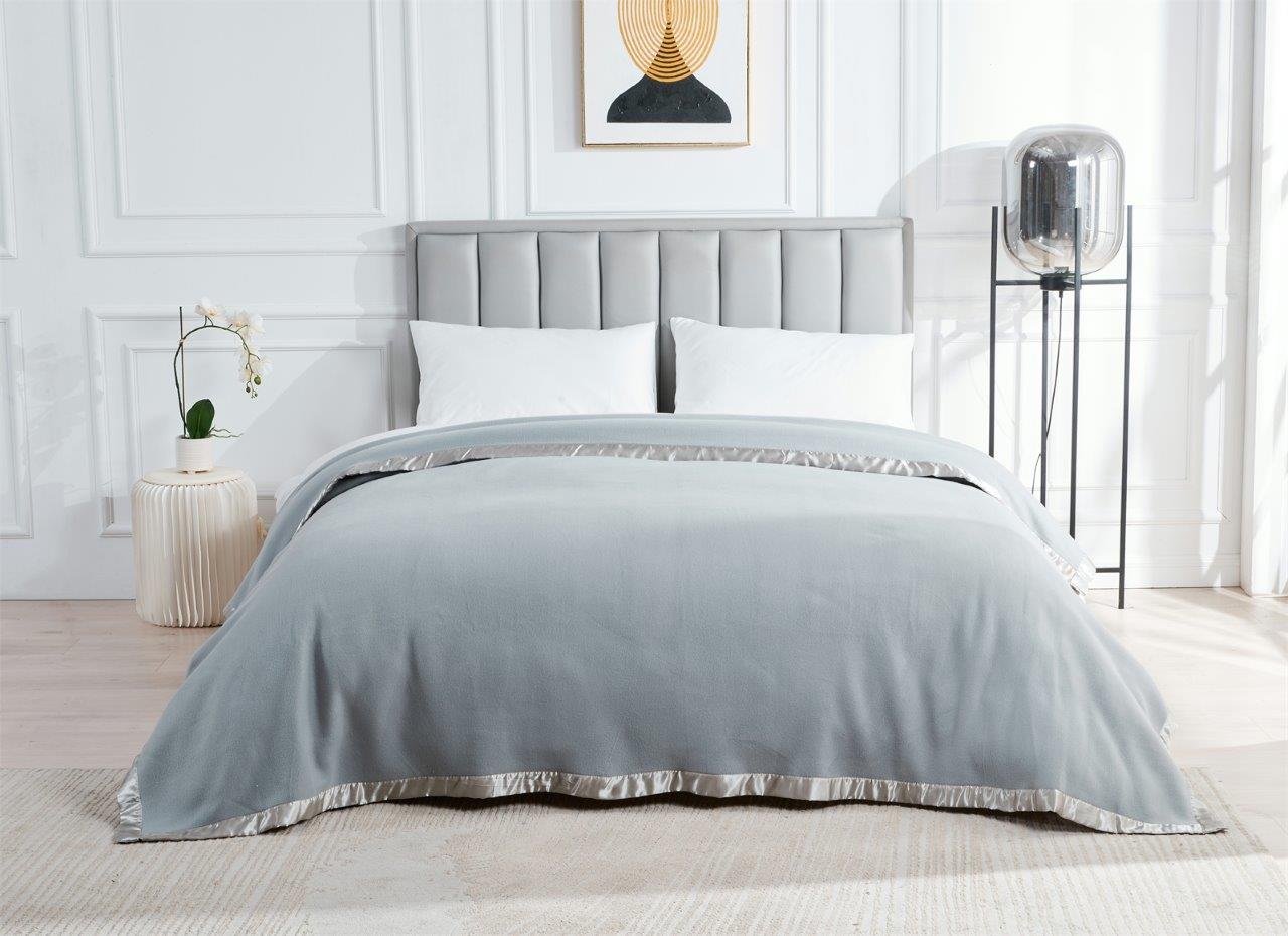 Robyn Fleece throw