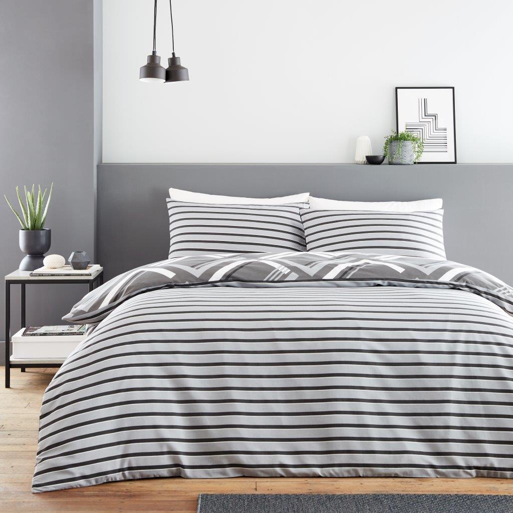Harlow Pattern Reversible Duvet Set