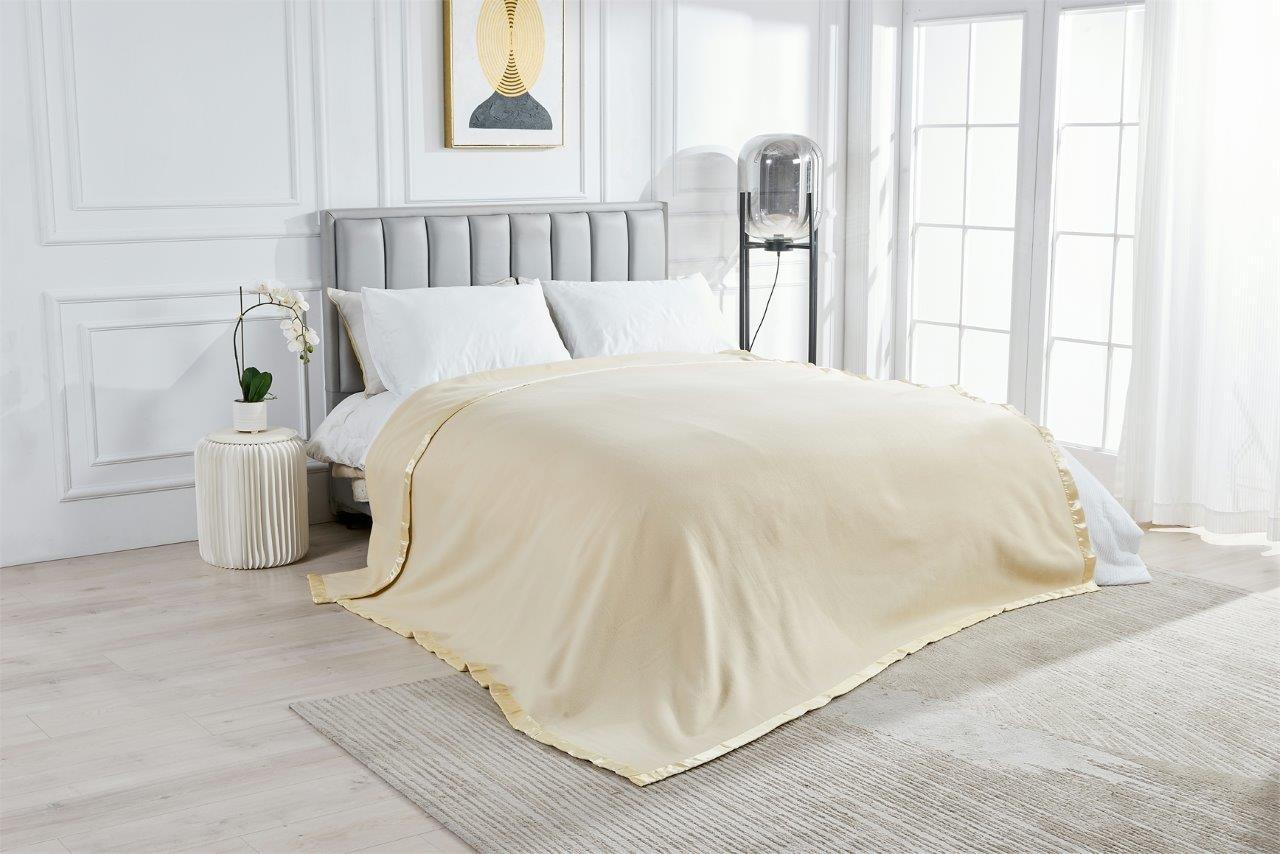 Robyn Fleece throw