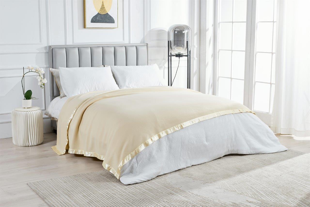 Robyn Fleece throw