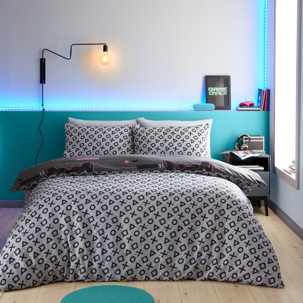 World_Class_Gamer_Pattern Reversible Duvet Set