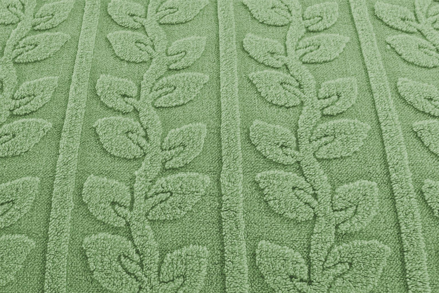 Leaves Teddy duvet sets.