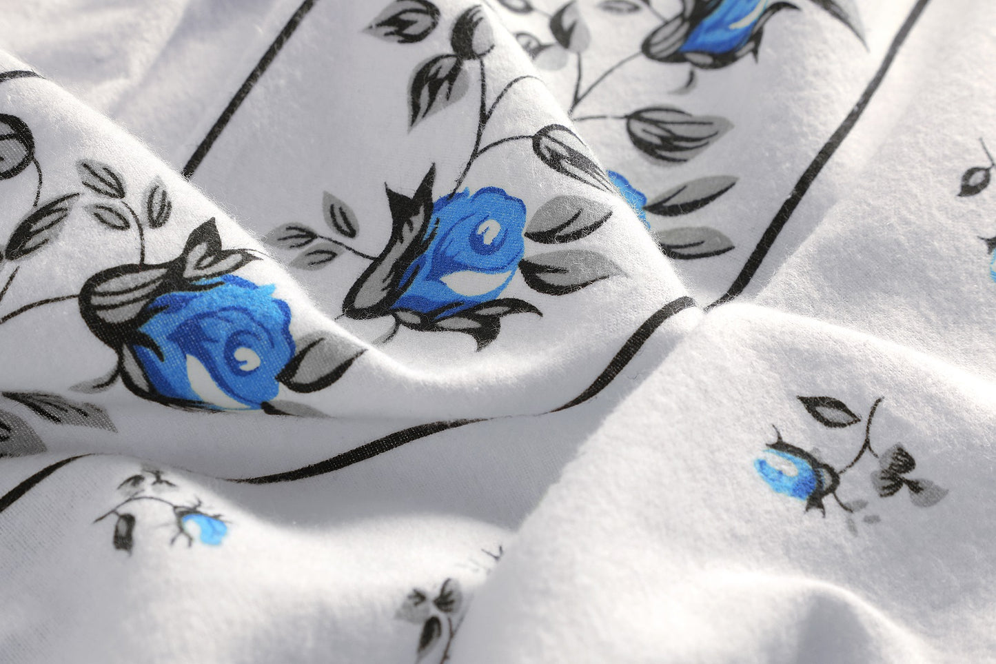 Luxury Thermal Rose Bud Flannelette.