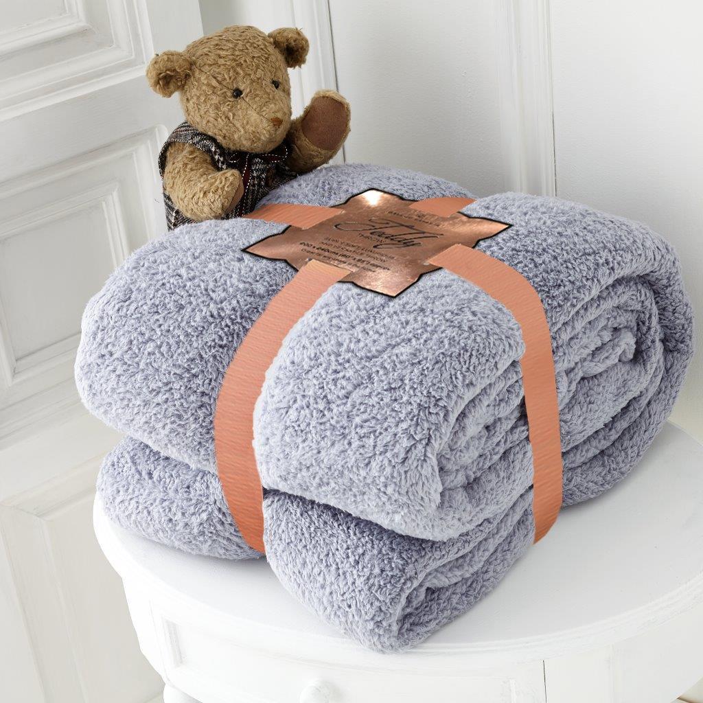 Teddy Throw