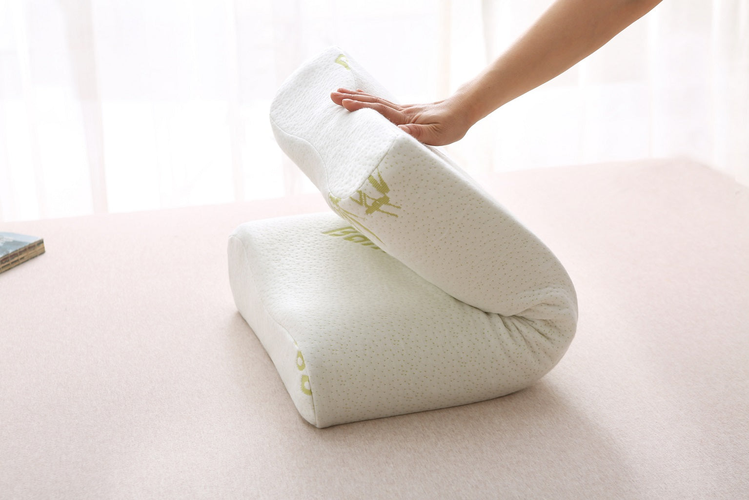 Memory foam pillow with bamboo cover hot sale