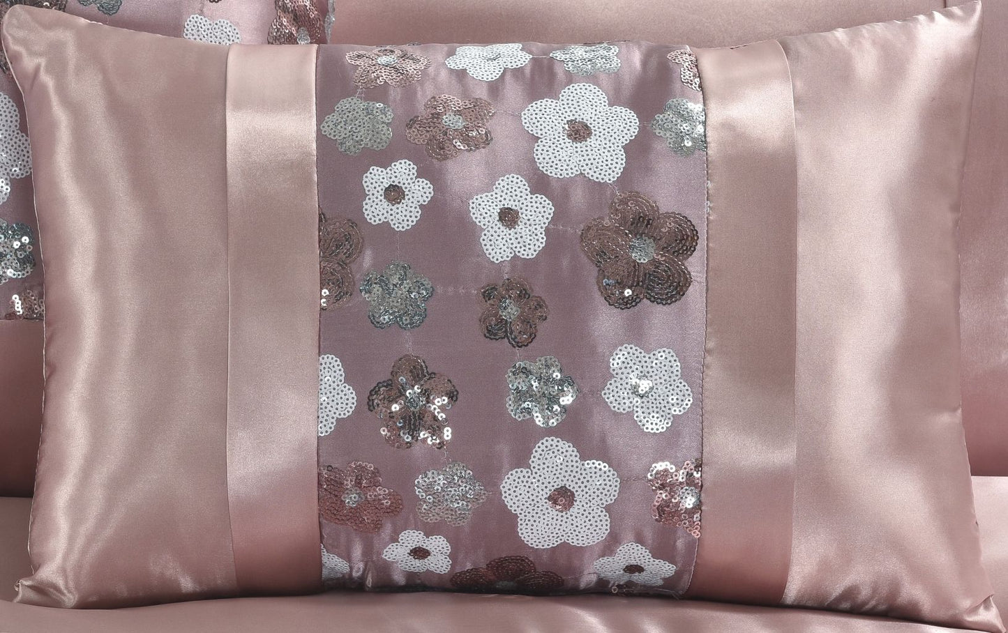 Romi Embroidery Duvet sets