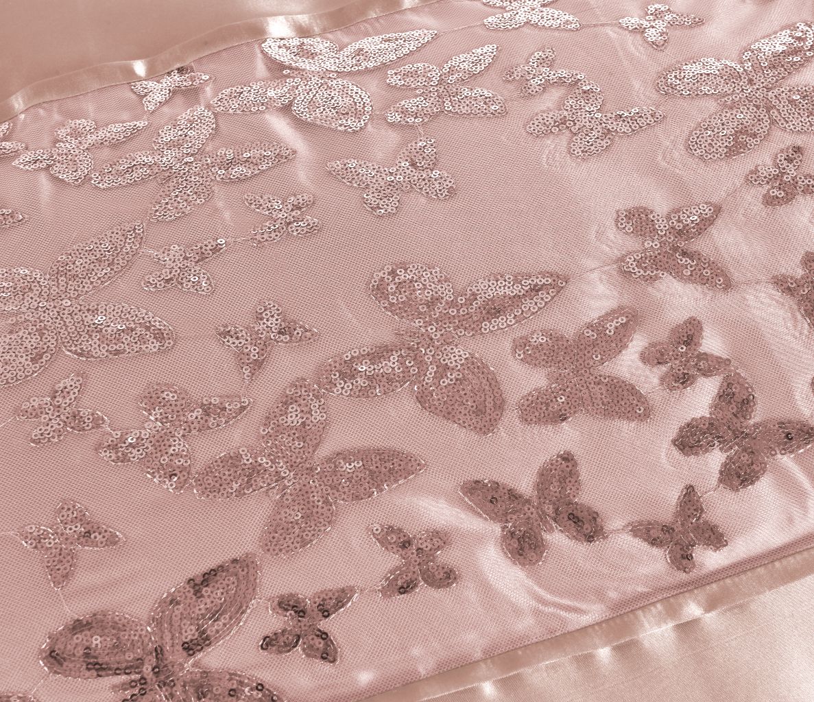 Aisha Embroidery Duvet sets