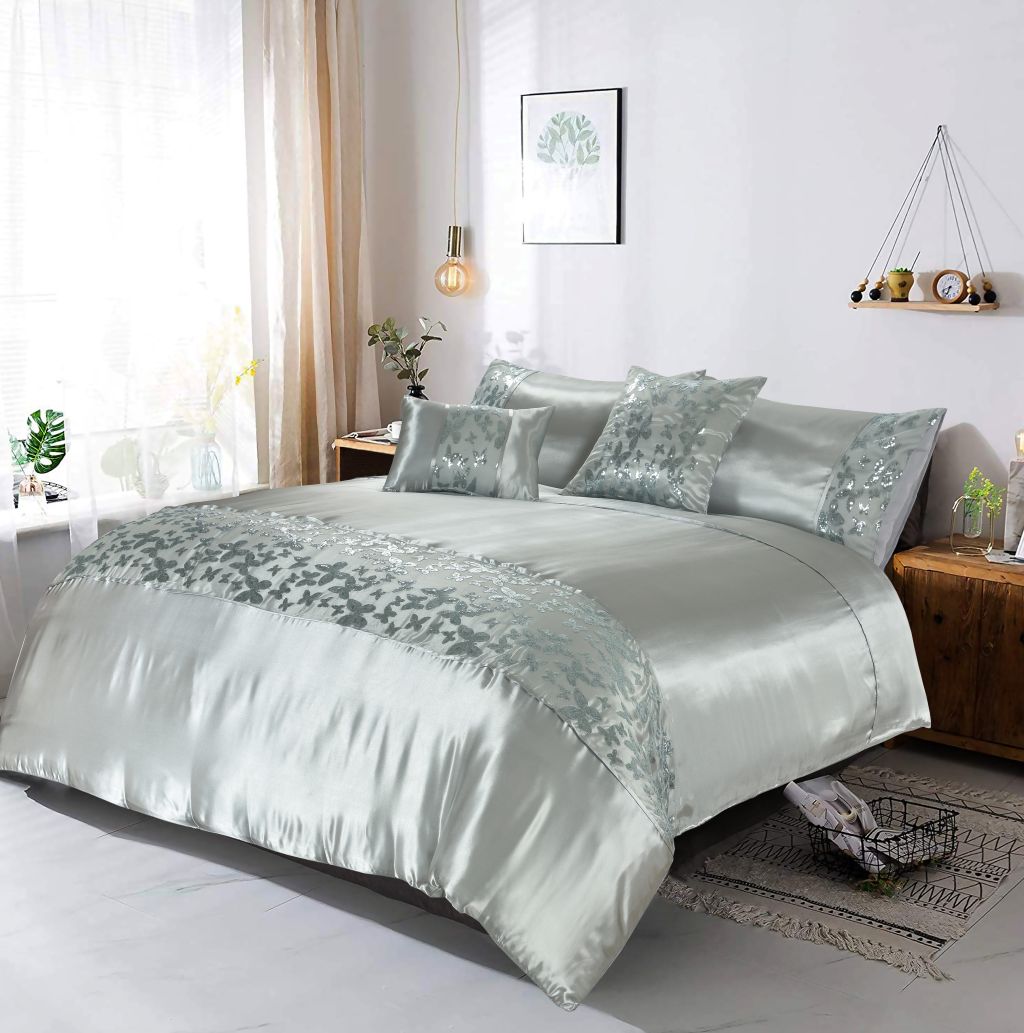 Aisha Embroidery Duvet sets