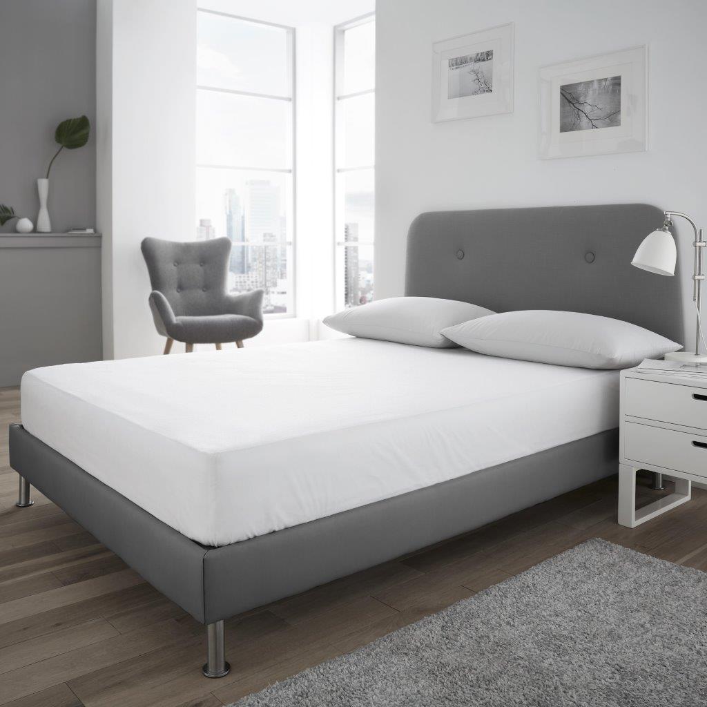 Flannel Waterproof Mattress Protector Set