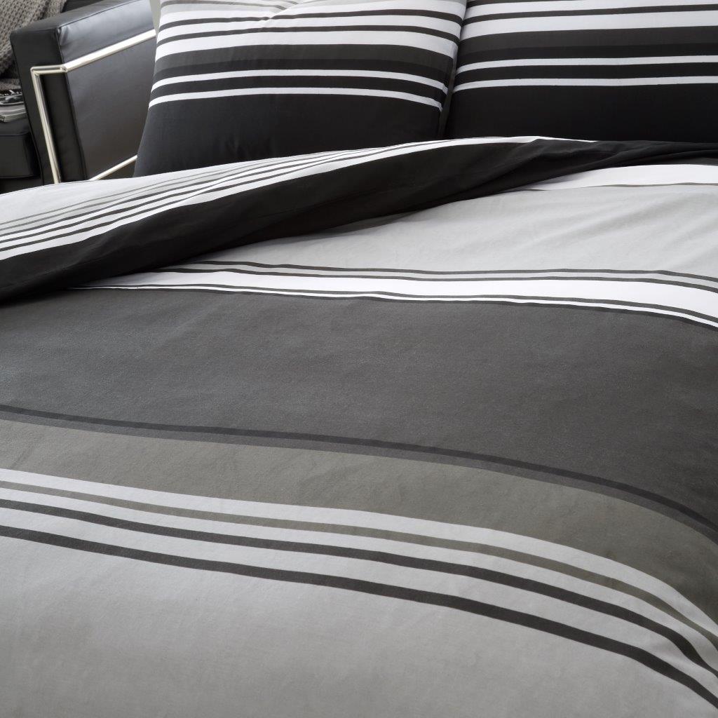 Moxie Duvet Set