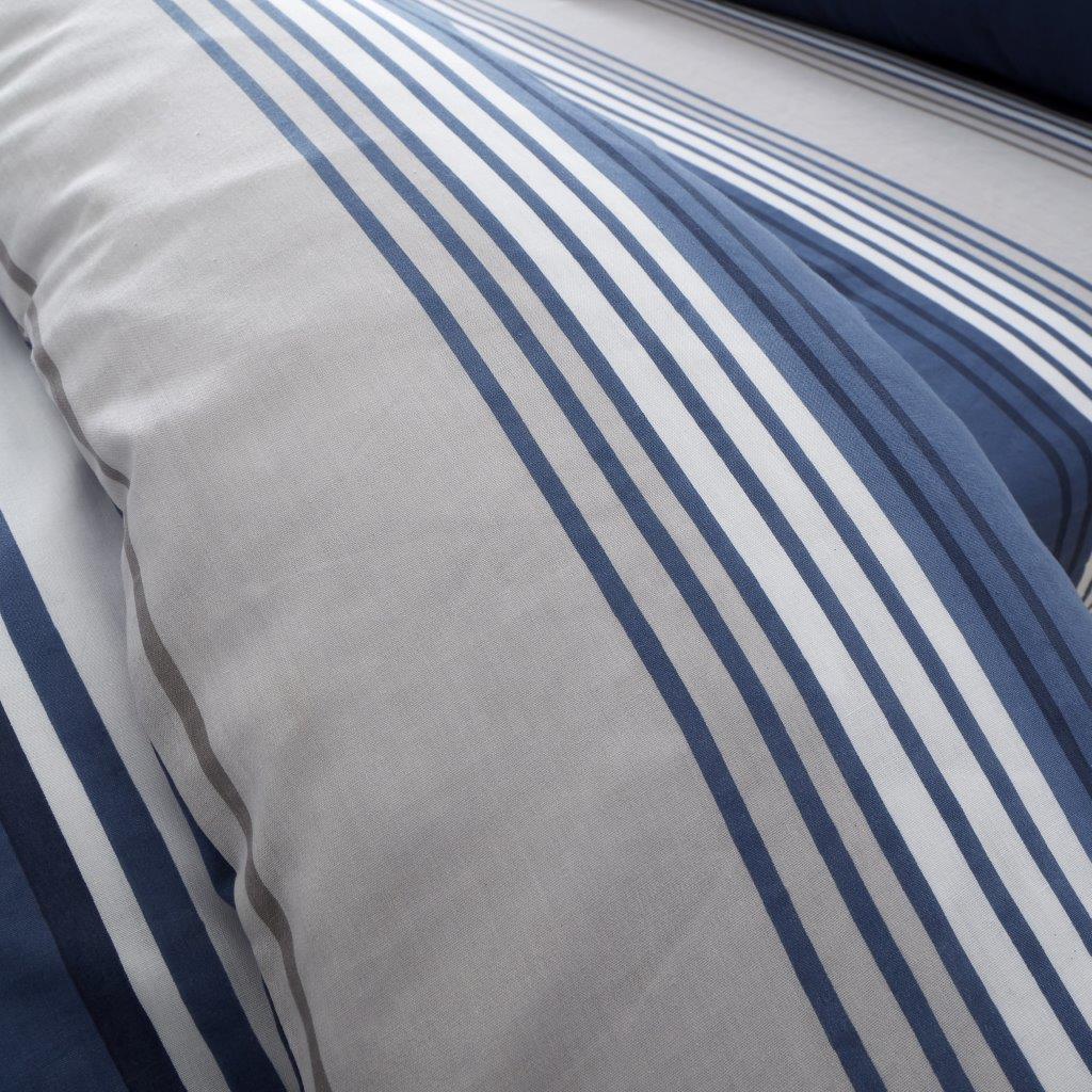 Moxie Duvet Set
