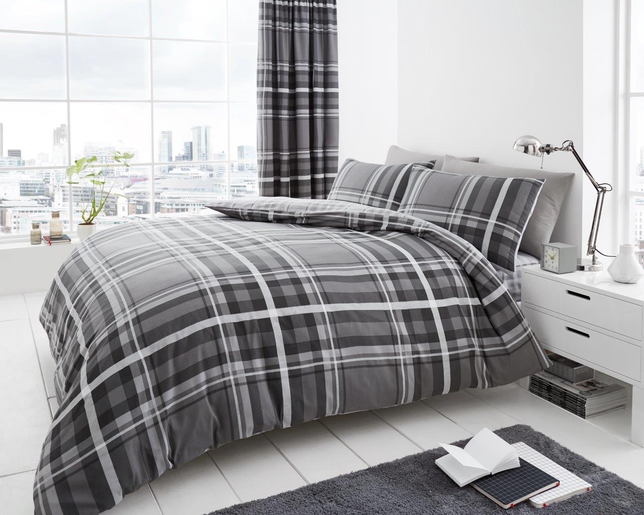 Newton Tartan Pajama Set